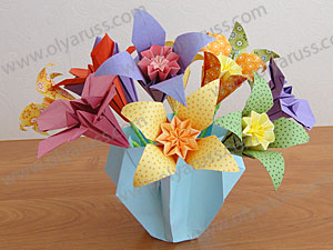 Букет из цветов оригами